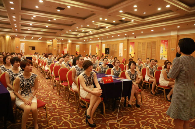 �����A�����L�ڃ�(n��i)Ӗ(x��n)��(hu��)���vԒ